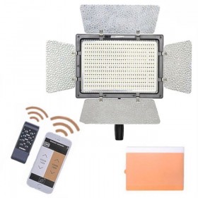 YONGNUO YN900  3200K-5500K Video Light